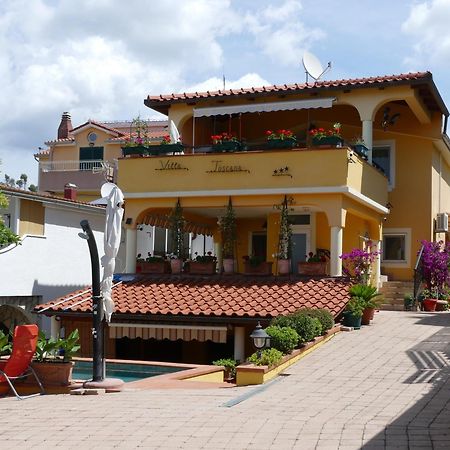 Villa Toscana 扎博里克 外观 照片